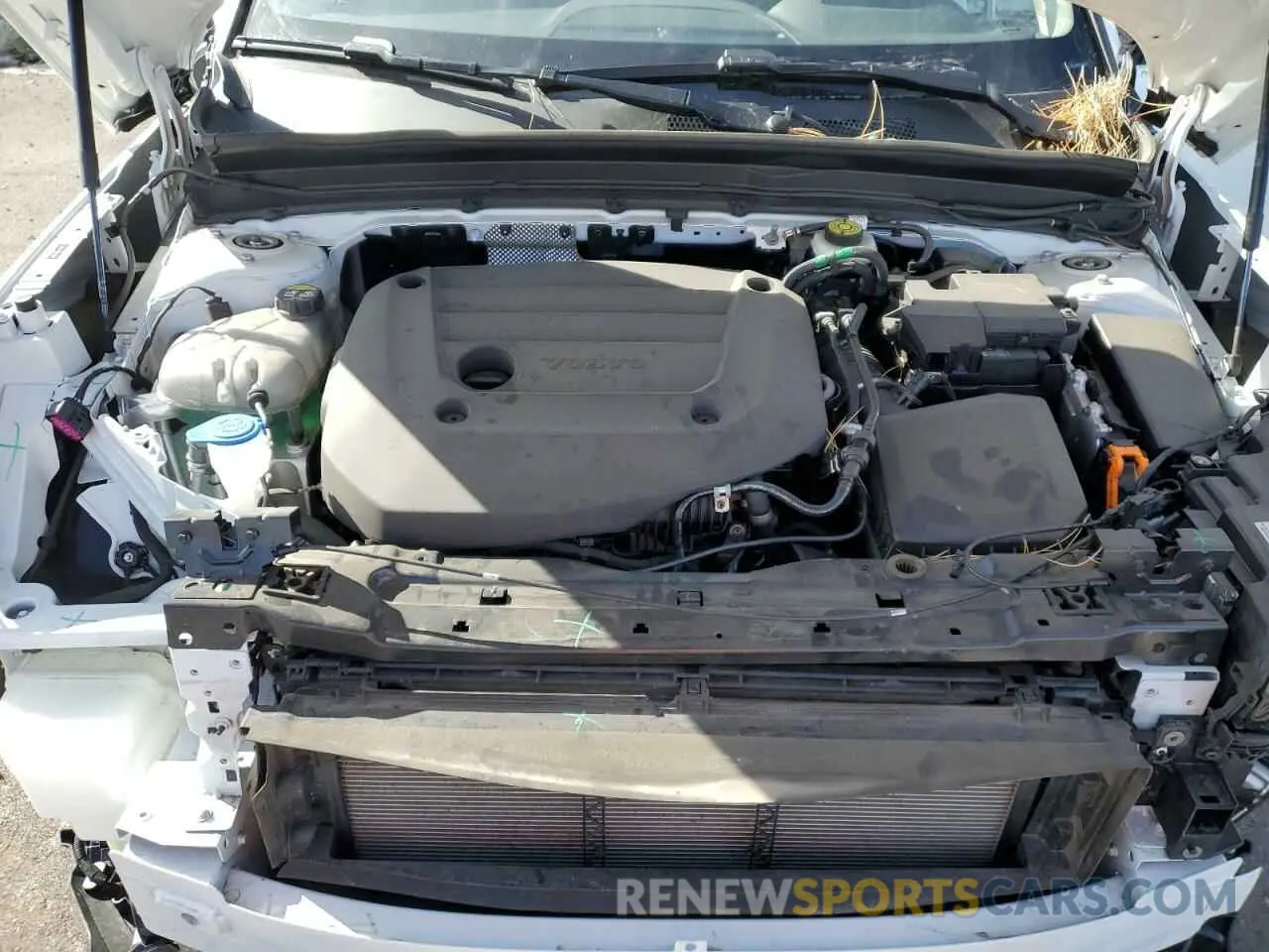 11 fotografías del automóvil dañado YV4L12UL8R2341509 VOLVO XC40 PLUS 2024