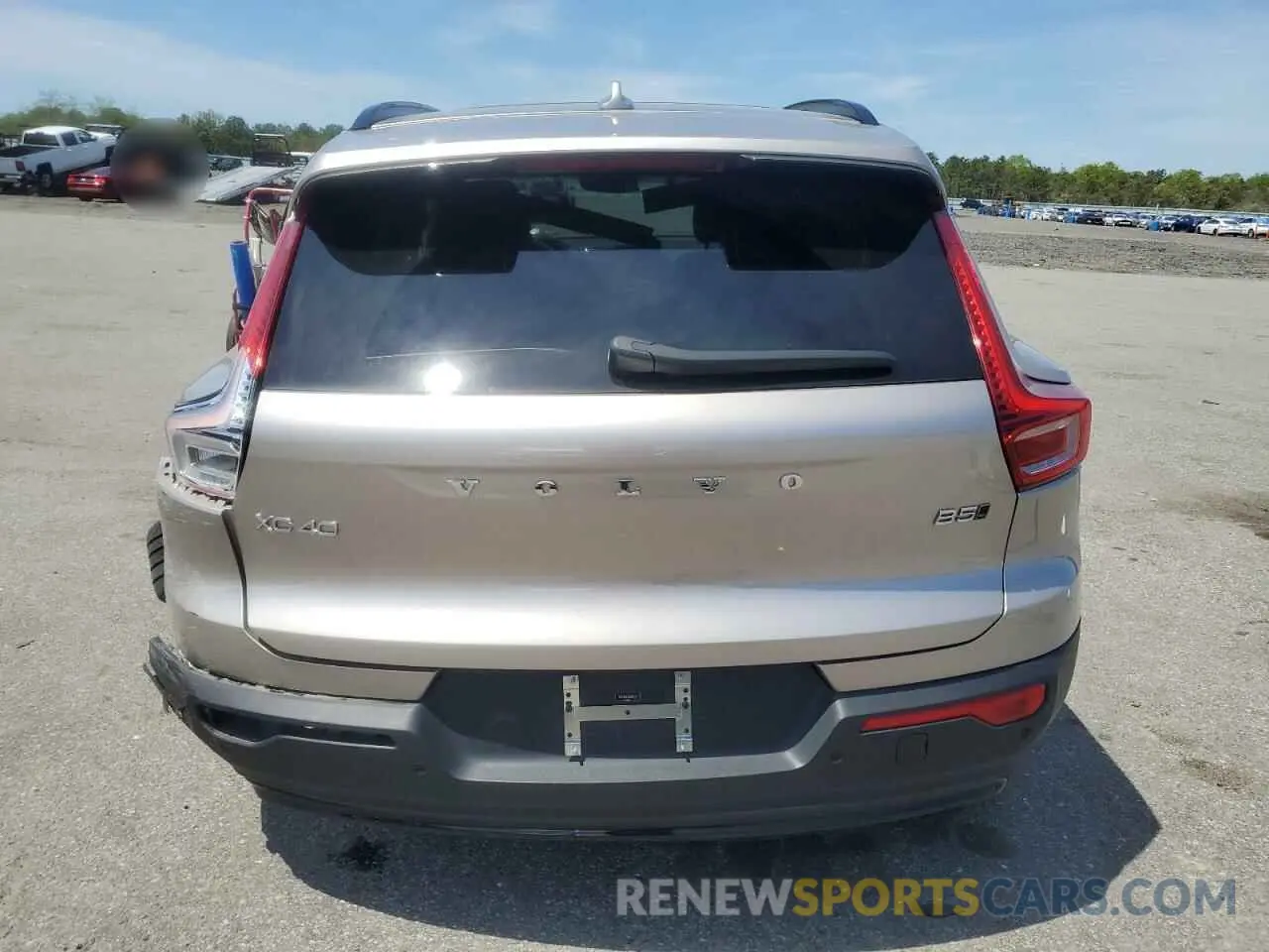 6 fotografías del automóvil dañado YV4L12ULXR2226152 VOLVO XC40 PLUS 2024