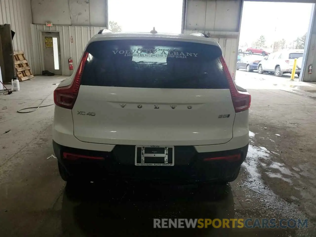 6 fotografías del automóvil dañado YV4L12UC2S2488222 VOLVO XC40 PLUS 2025