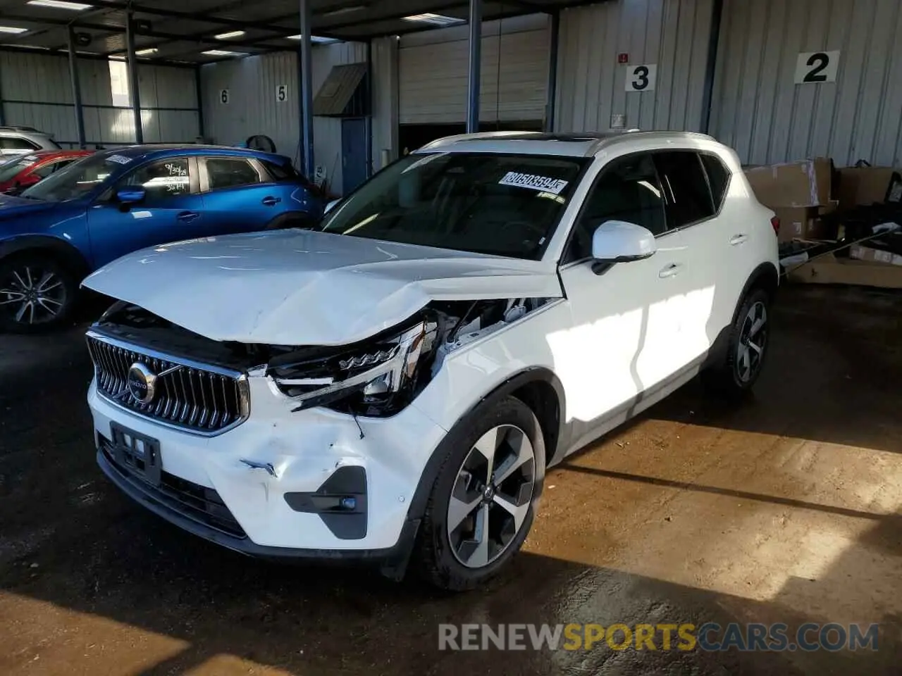 1 fotografías del automóvil dañado YV4L12UE0S2480881 VOLVO XC40 PLUS 2025