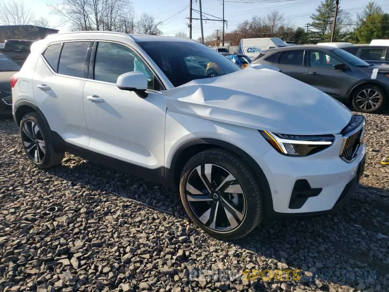 4 fotografías del automóvil dañado YV4L12UE5S2503426 VOLVO XC40 PLUS 2025