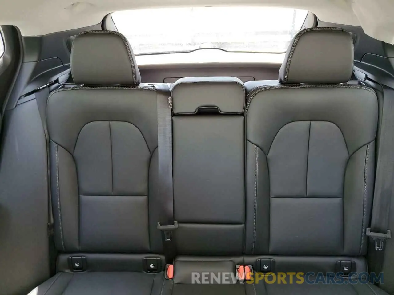 10 fotografías del automóvil dañado YV4L12UE8S2505753 VOLVO XC40 PLUS 2025