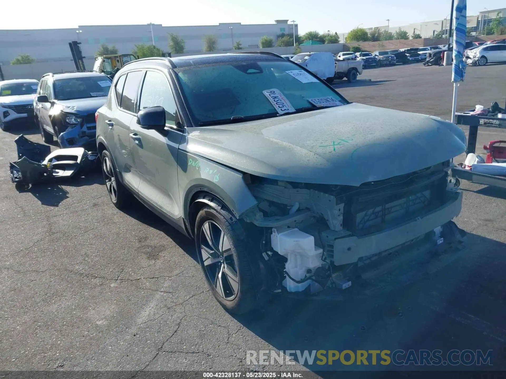 1 fotografías del automóvil dañado YV4ED3UR3M2547274 VOLVO XC40 RECHARGE PURE ELECTRIC 2021