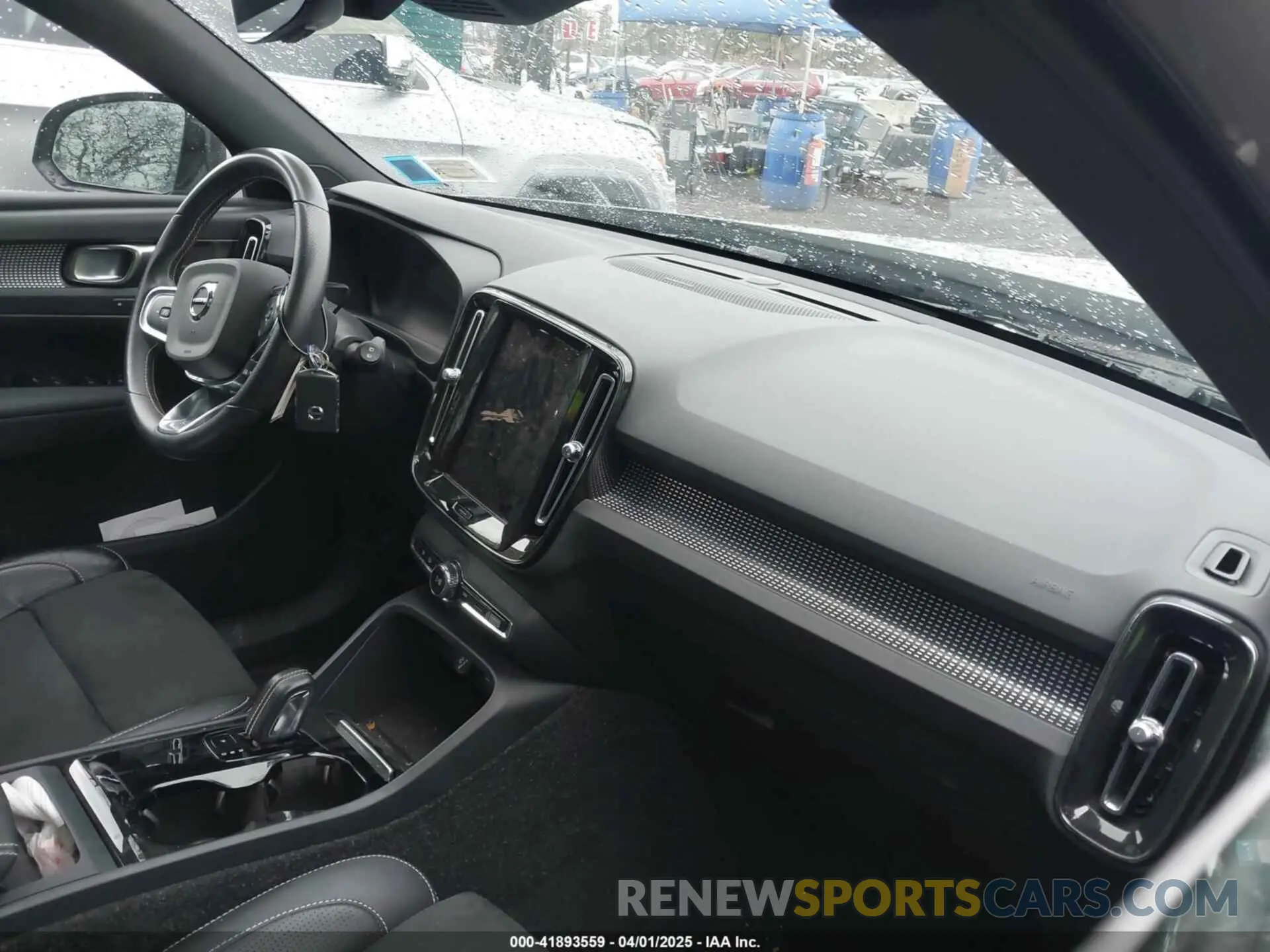 5 fotografías del automóvil dañado YV4ED3UR4M2525316 VOLVO XC40 RECHARGE PURE ELECTRIC 2021