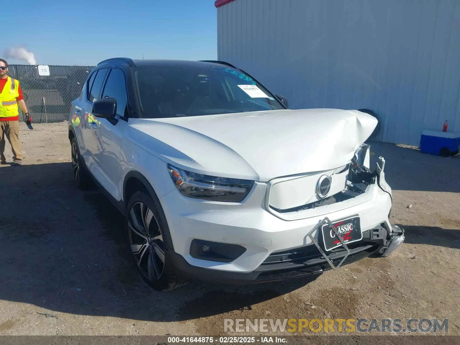 1 fotografías del automóvil dañado YV4ED3URXM2538118 VOLVO XC40 RECHARGE PURE ELECTRIC 2021