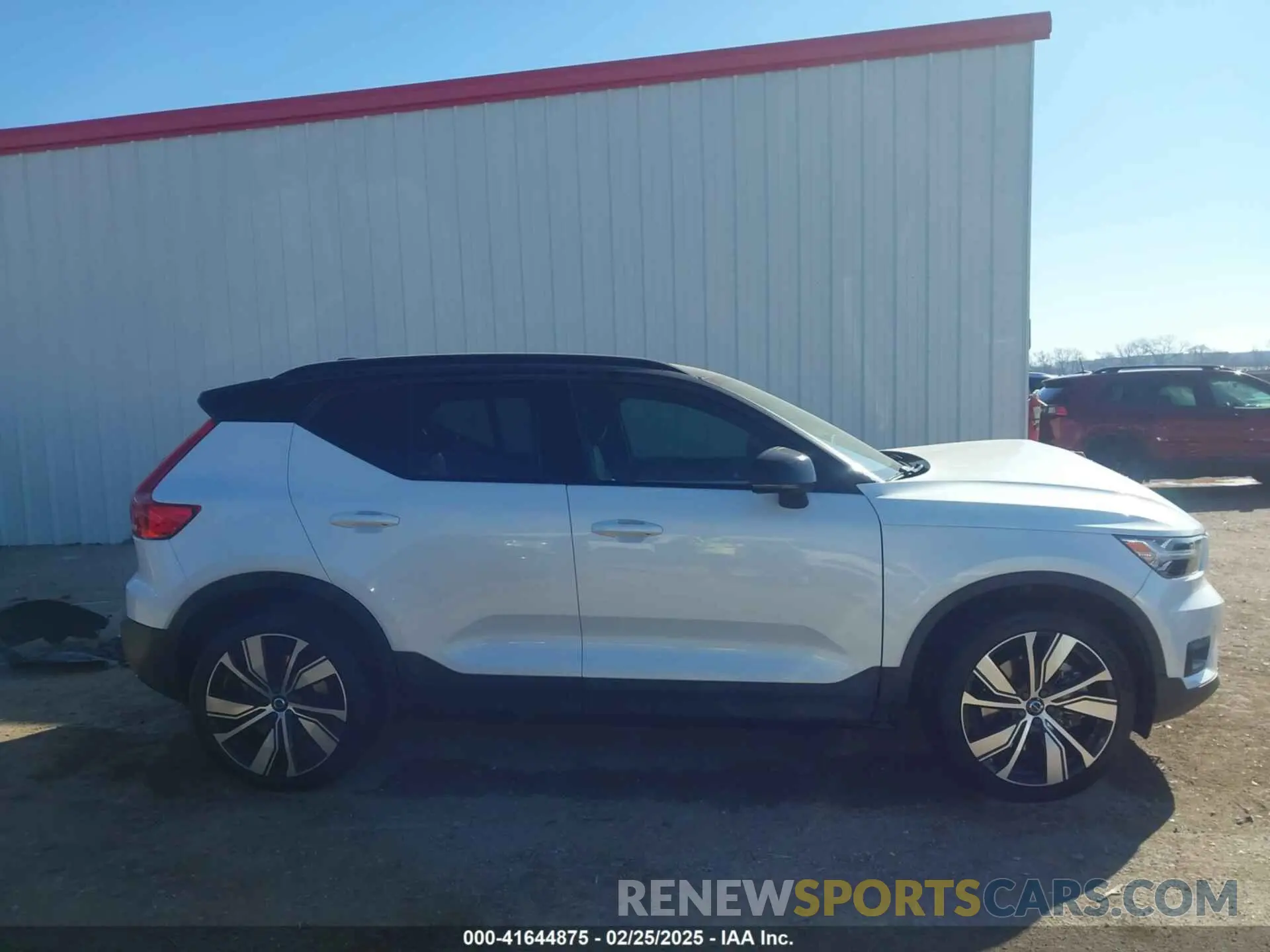 13 fotografías del automóvil dañado YV4ED3URXM2538118 VOLVO XC40 RECHARGE PURE ELECTRIC 2021
