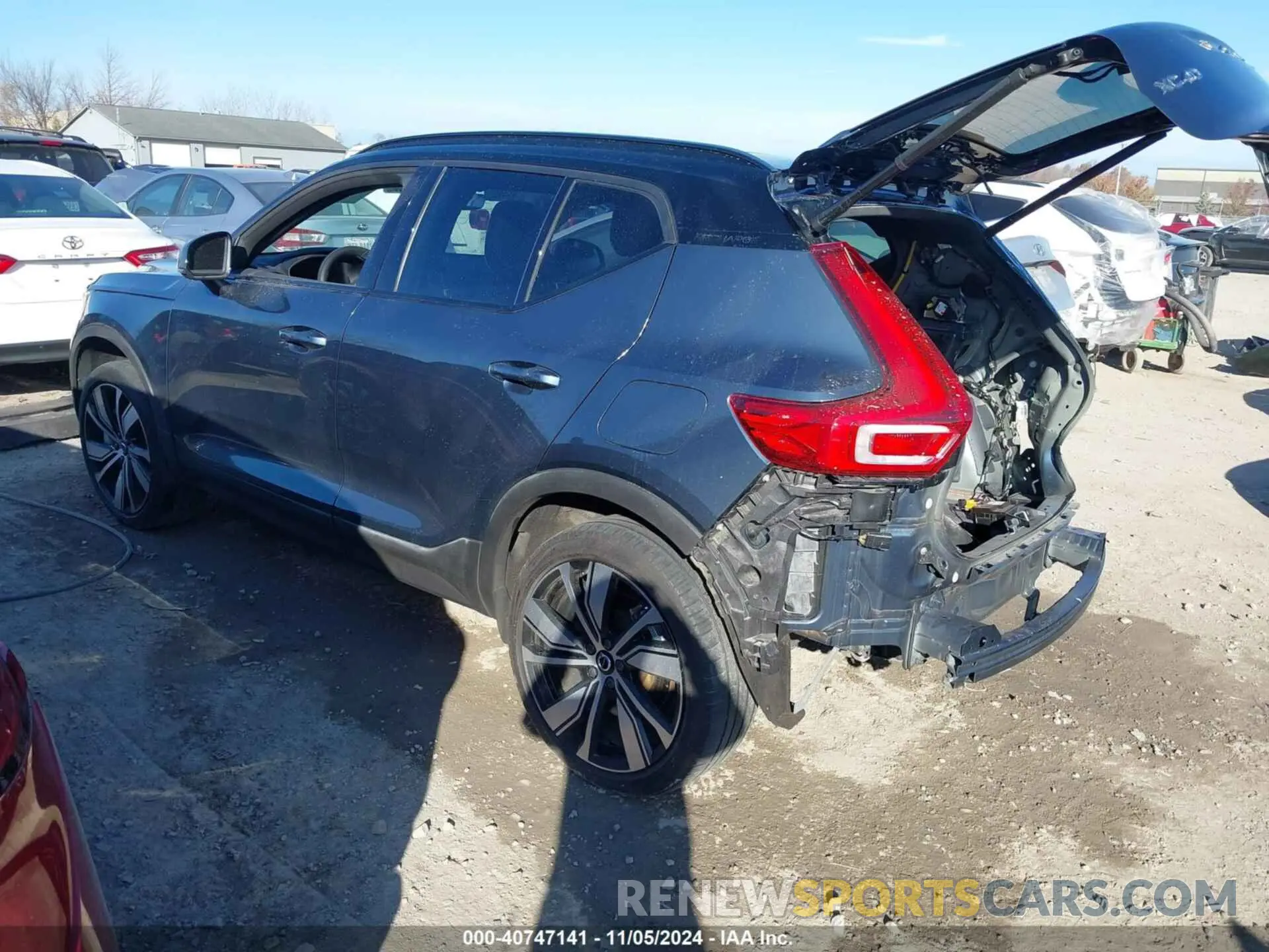 3 fotografías del automóvil dañado YV4ED3UR9N2772378 VOLVO XC40 RECHARGE PURE ELECTRIC 2022