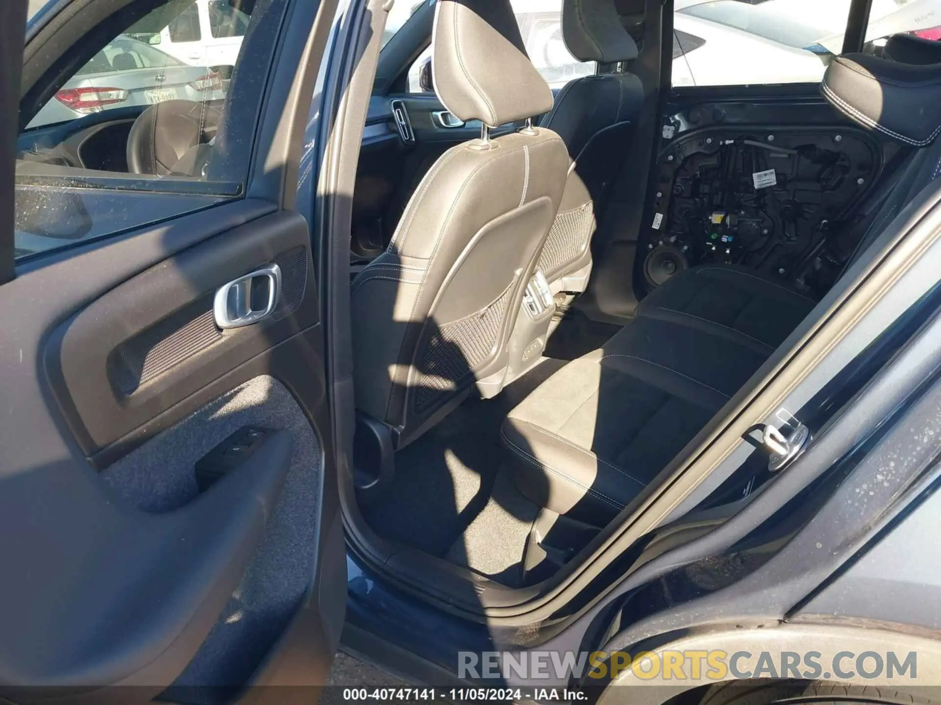 8 fotografías del automóvil dañado YV4ED3UR9N2772378 VOLVO XC40 RECHARGE PURE ELECTRIC 2022