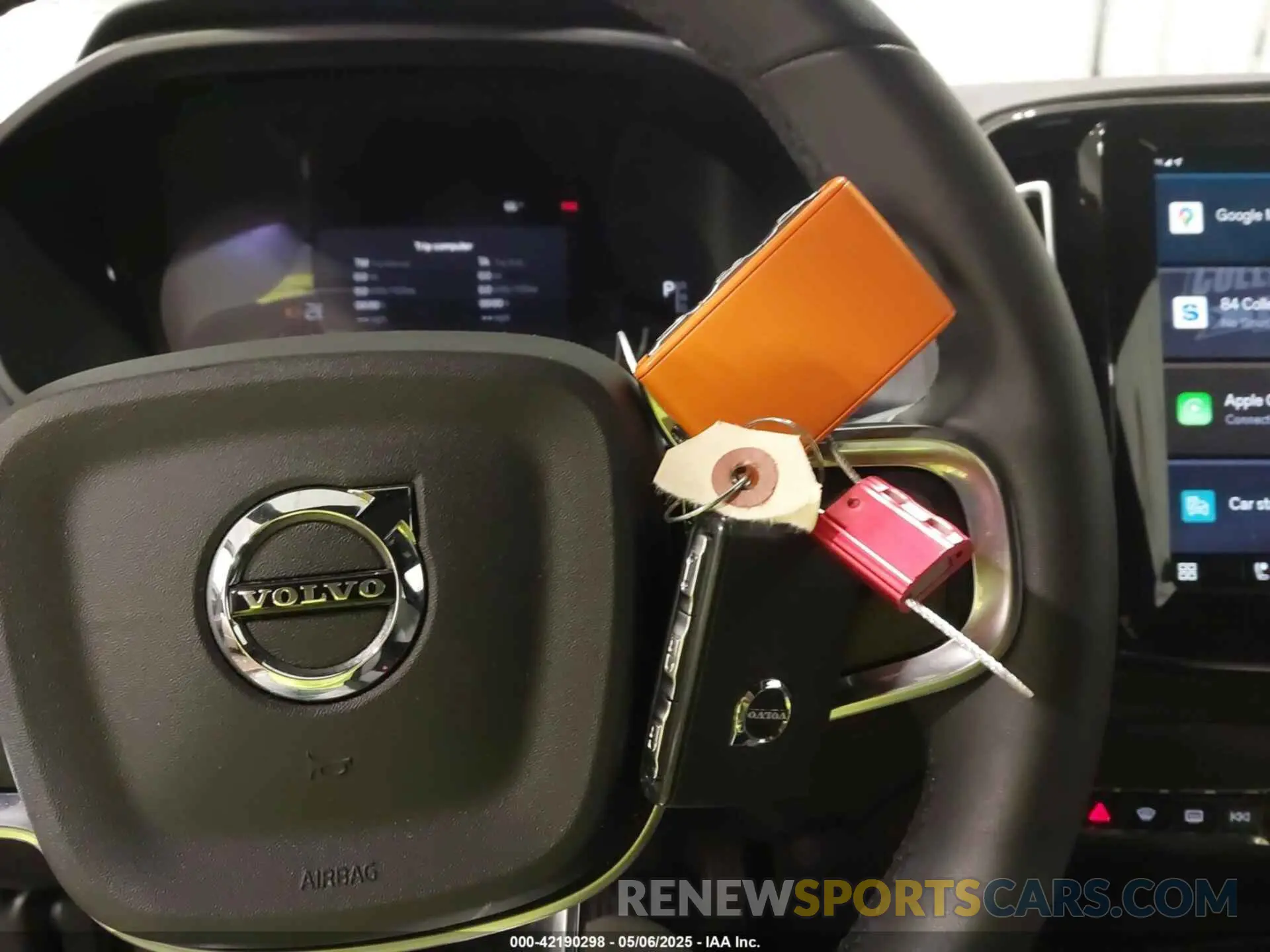 11 fotografías del automóvil dañado YV4ED3UM1P2023016 VOLVO XC40 RECHARGE PURE ELECTRIC 2023