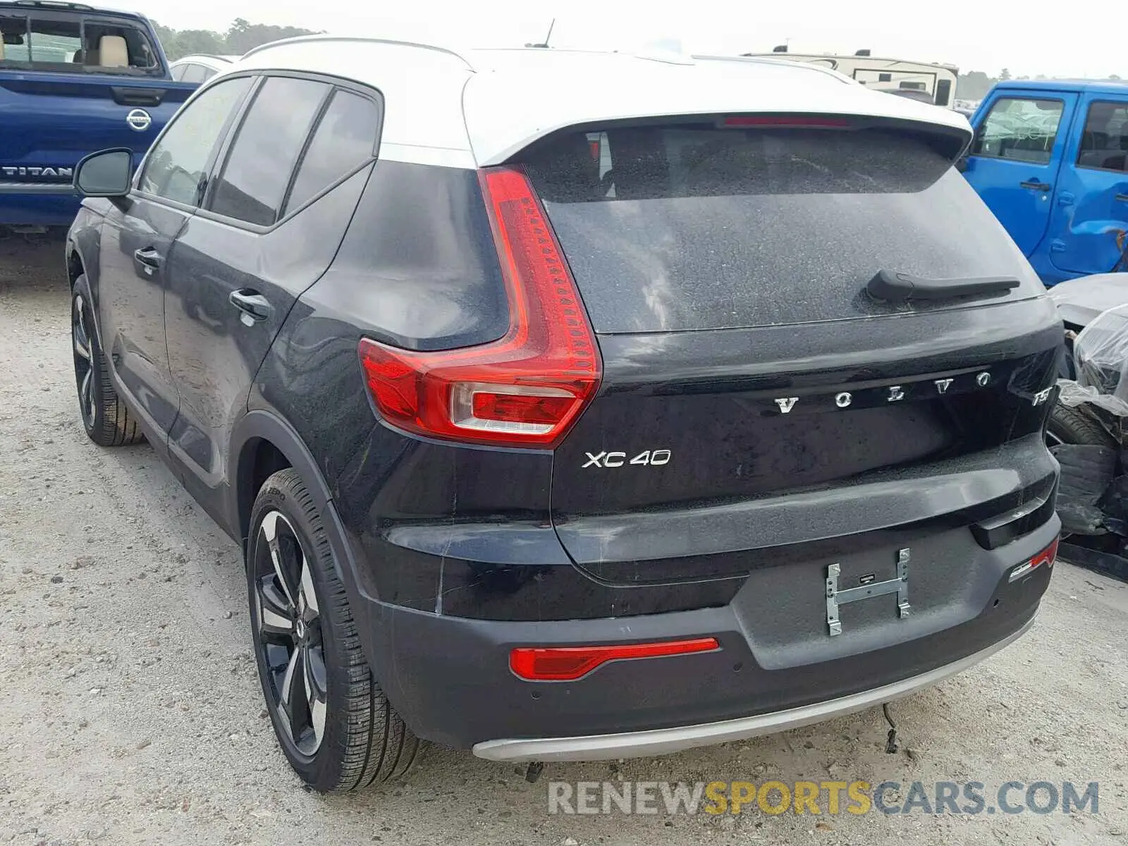 3 fotografías del automóvil dañado YV4162UK2K2057993 VOLVO XC40 T5 2019