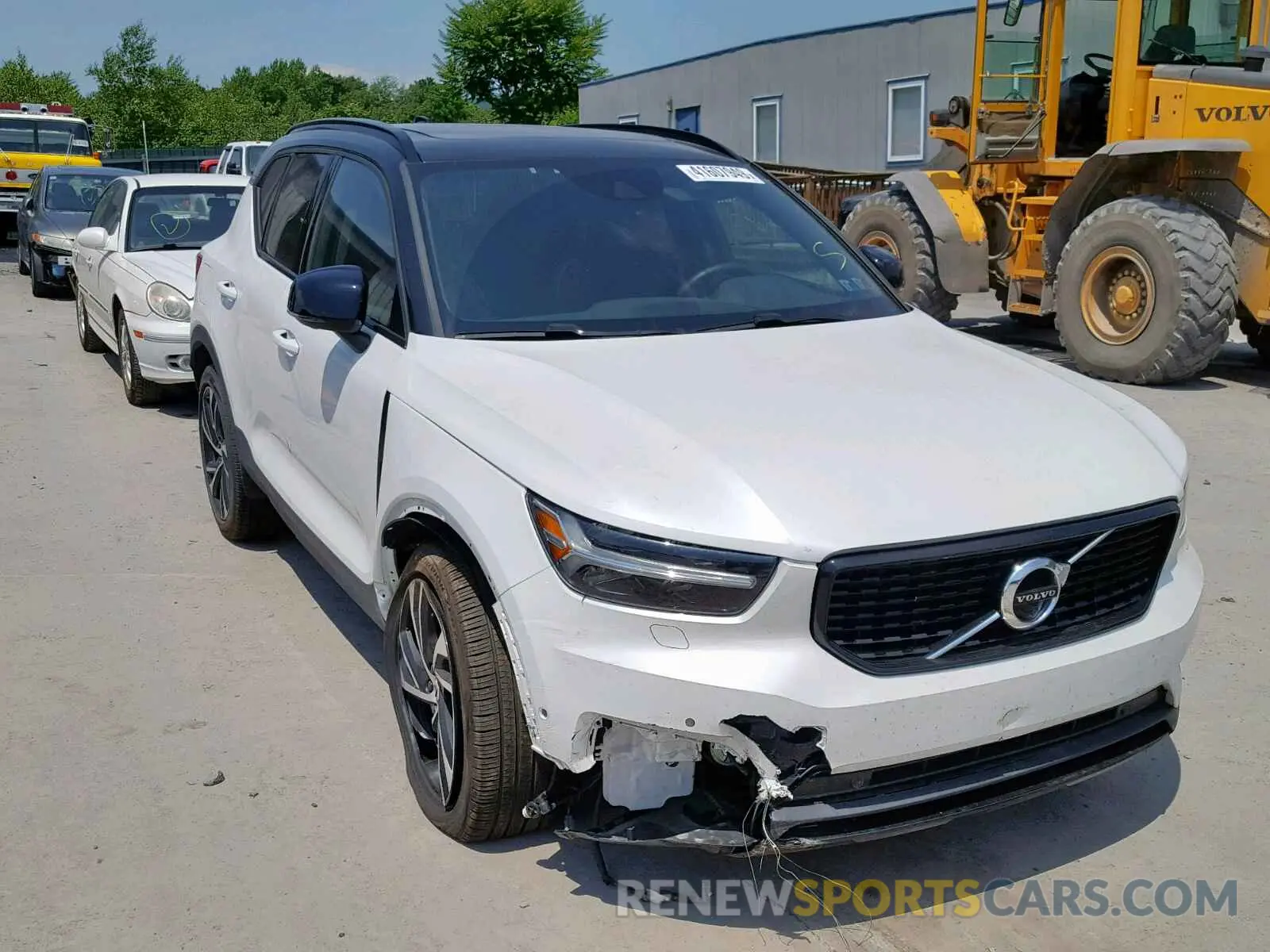 1 fotografías del automóvil dañado YV4162UM0K2053636 VOLVO XC40 T5 2019