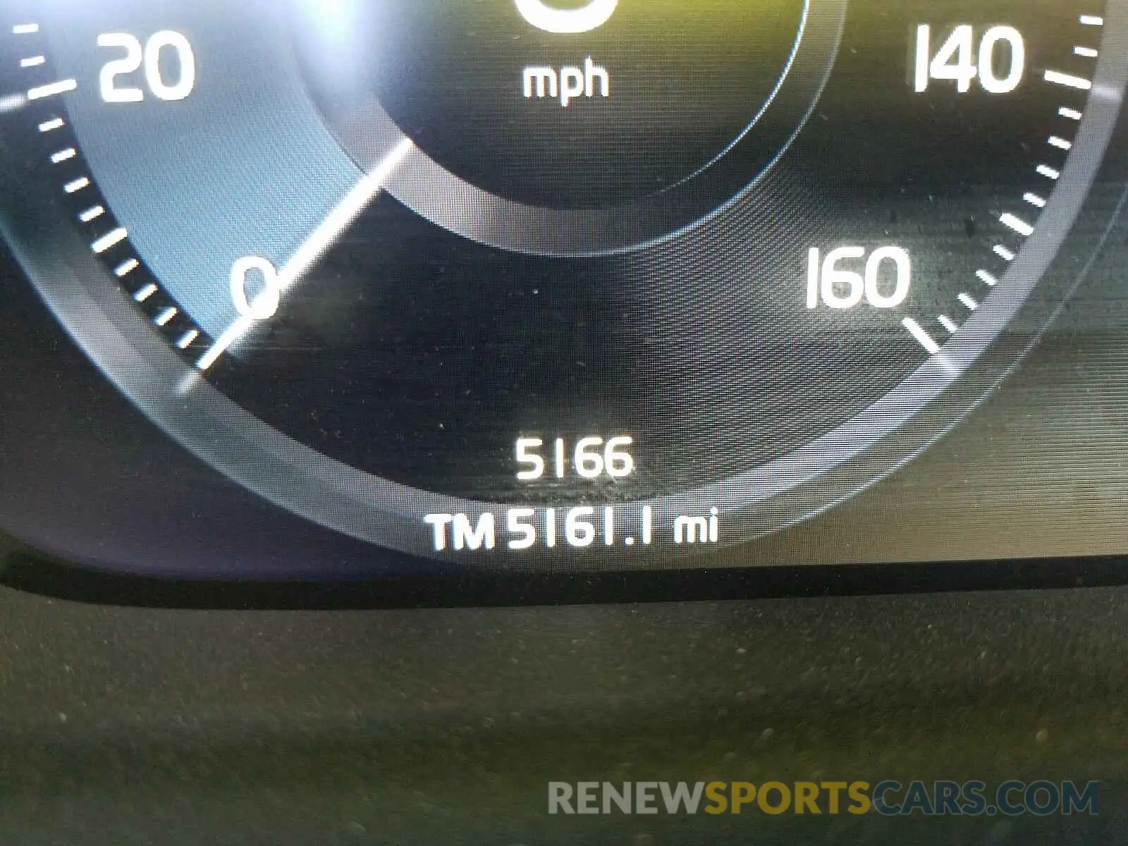 8 fotografías del automóvil dañado YV4162UM7L2276290 VOLVO XC40 T5 R- 2020