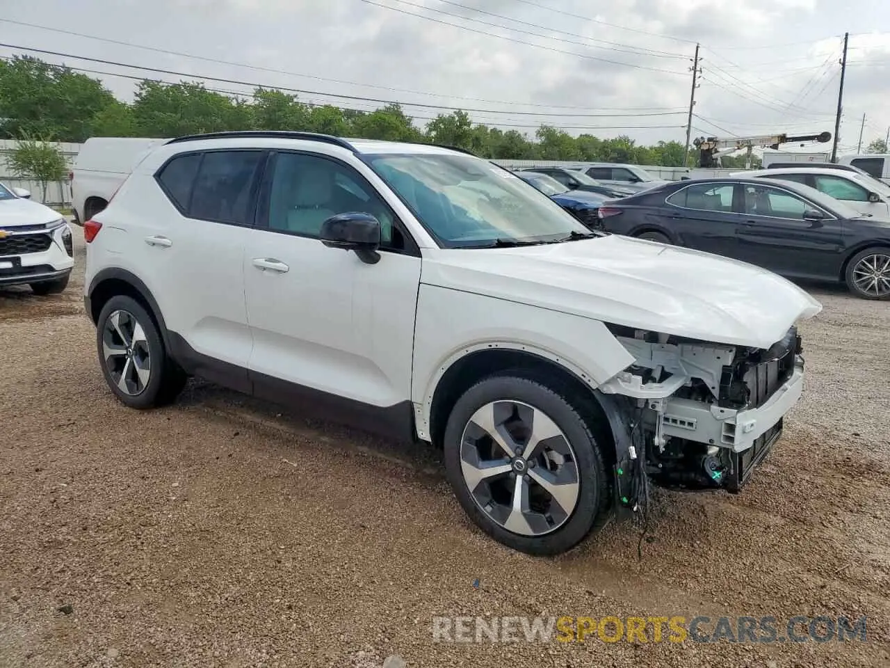 4 fotografías del automóvil dañado YV4K92HM3P2037055 VOLVO XC40 ULTIM 2023