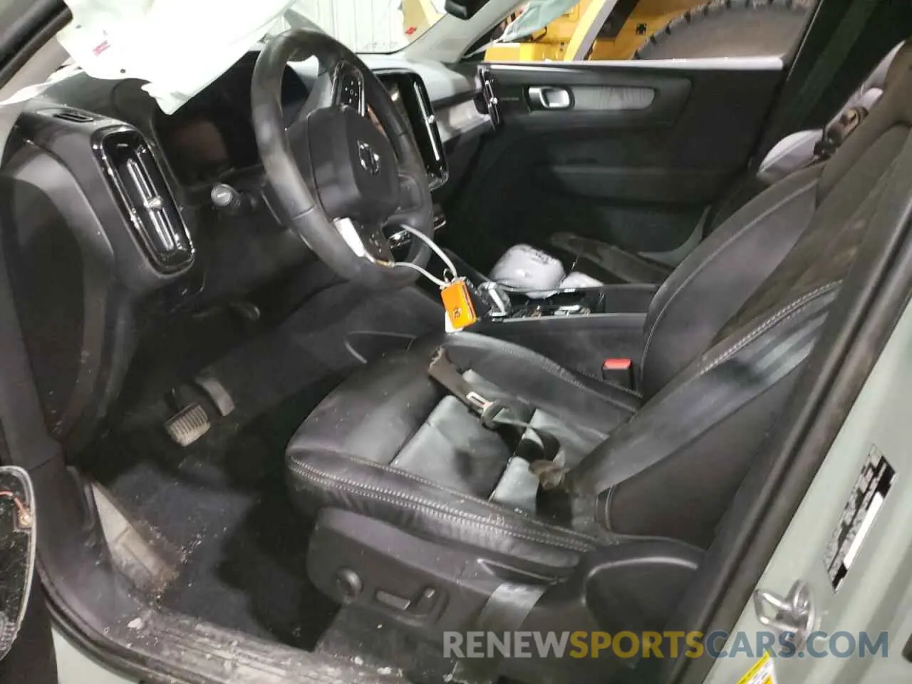 7 fotografías del automóvil dañado YV4L12UA0P2938486 VOLVO XC40 ULTIM 2023