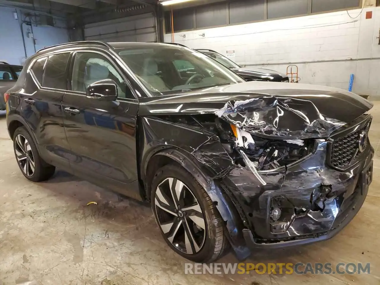 4 fotografías del automóvil dañado YV4L12UX0P2093949 VOLVO XC40 ULTIM 2023