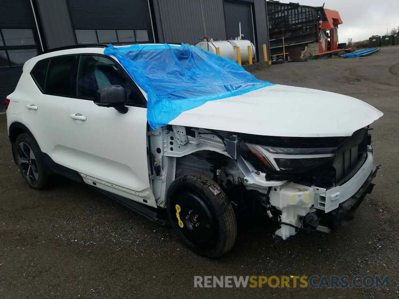 4 fotografías del automóvil dañado YV4L12UX8P2952575 VOLVO XC40 ULTIM 2023