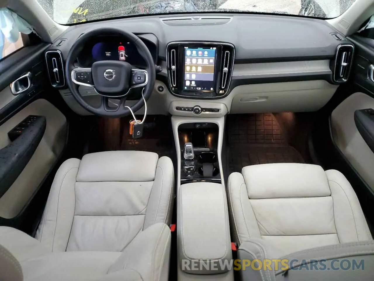 8 fotografías del automóvil dañado YV4L12UX9P2068547 VOLVO XC40 ULTIM 2023