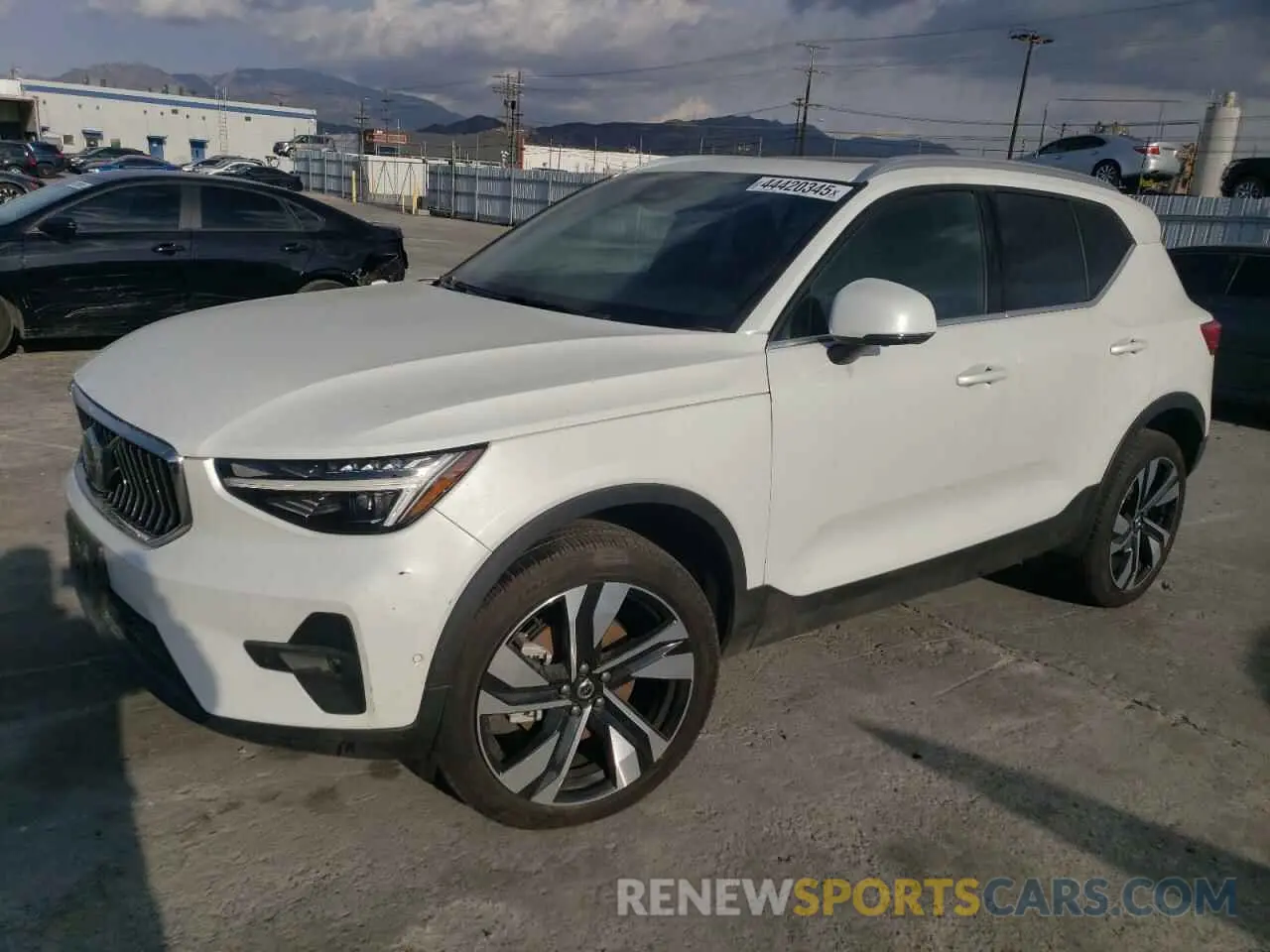 1 fotografías del automóvil dañado YV4L12UF9R2331405 VOLVO XC40 ULTIM 2024
