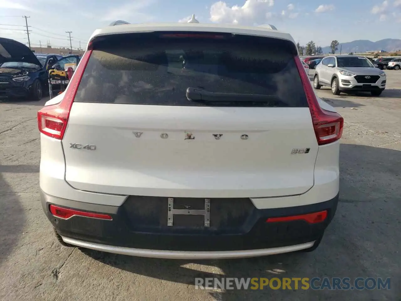 6 fotografías del automóvil dañado YV4L12UF9R2331405 VOLVO XC40 ULTIM 2024