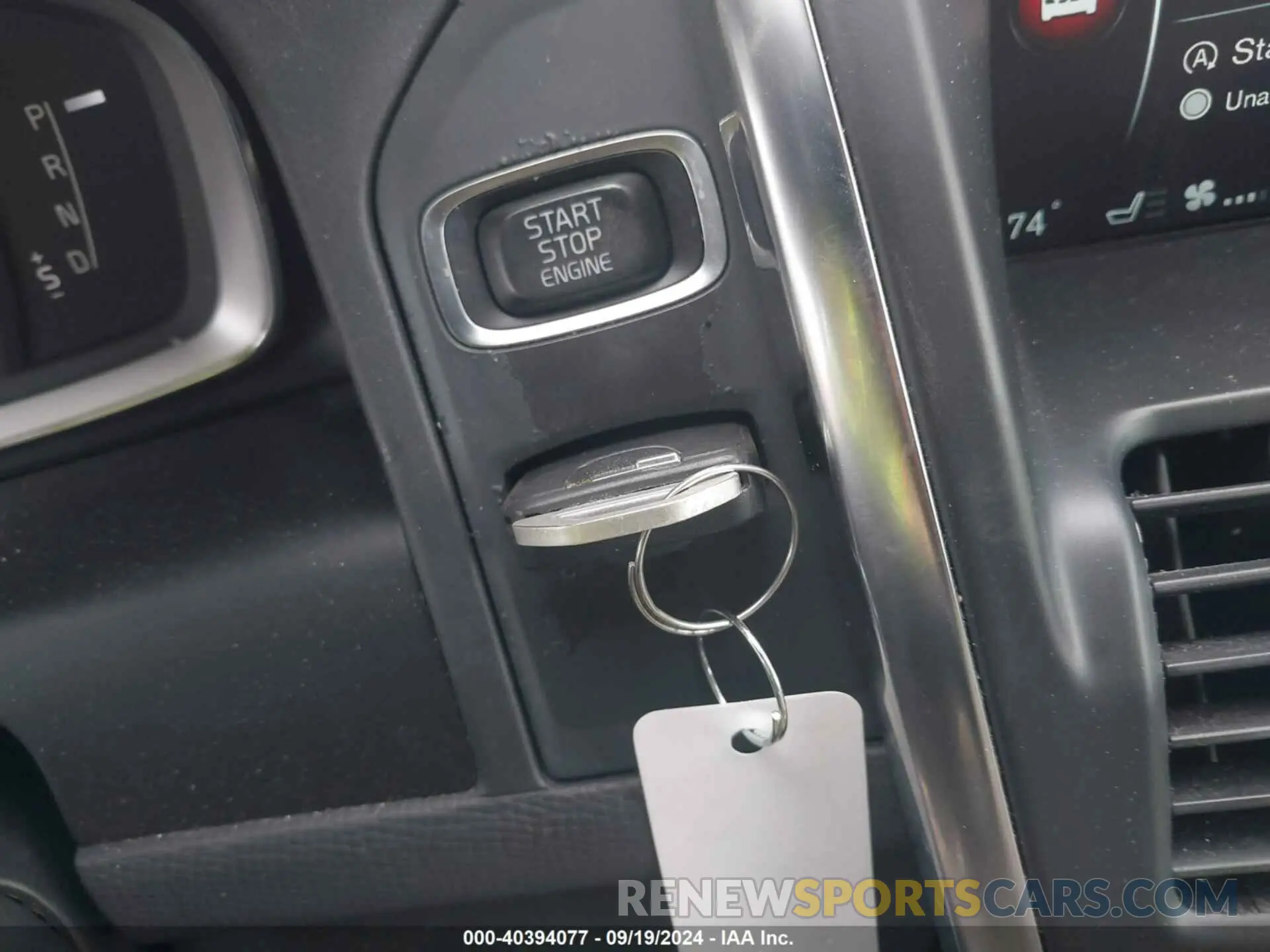11 fotografías del automóvil dañado YV440MDU9H2105266 VOLVO XC60 2017