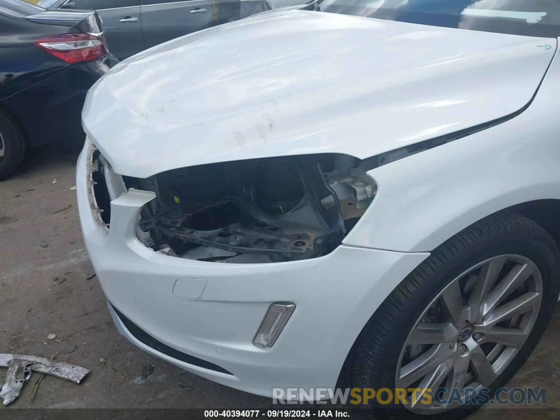 18 fotografías del automóvil dañado YV440MDU9H2105266 VOLVO XC60 2017