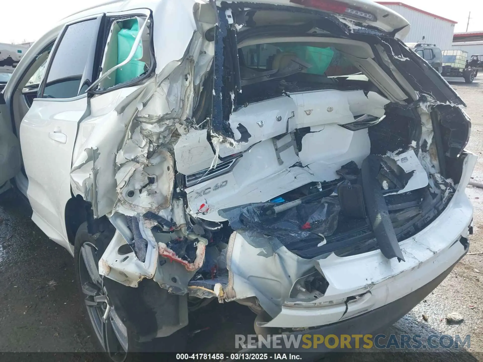 6 fotografías del automóvil dañado LYV102DK0KB219297 VOLVO XC60 2019