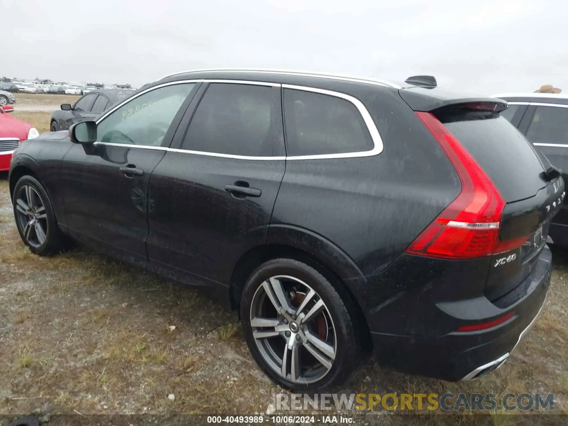 14 fotografías del automóvil dañado LYV102DK1KB176847 VOLVO XC60 2019