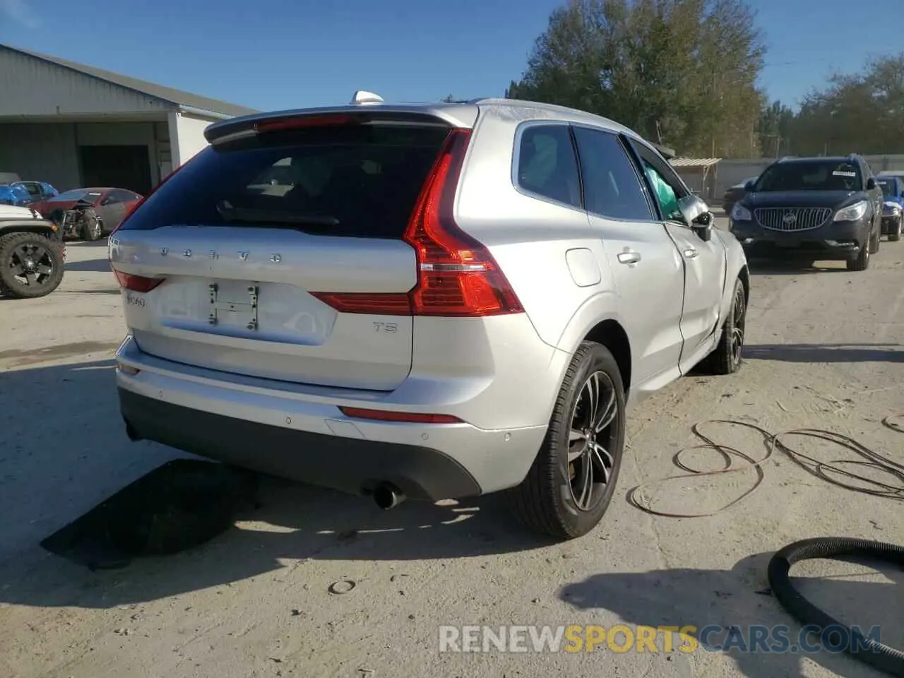 4 fotografías del automóvil dañado LYV102DK2KB209905 VOLVO XC60 2019