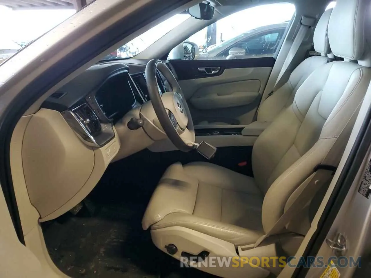 7 fotografías del automóvil dañado LYV102DK6KB289824 VOLVO XC60 2019