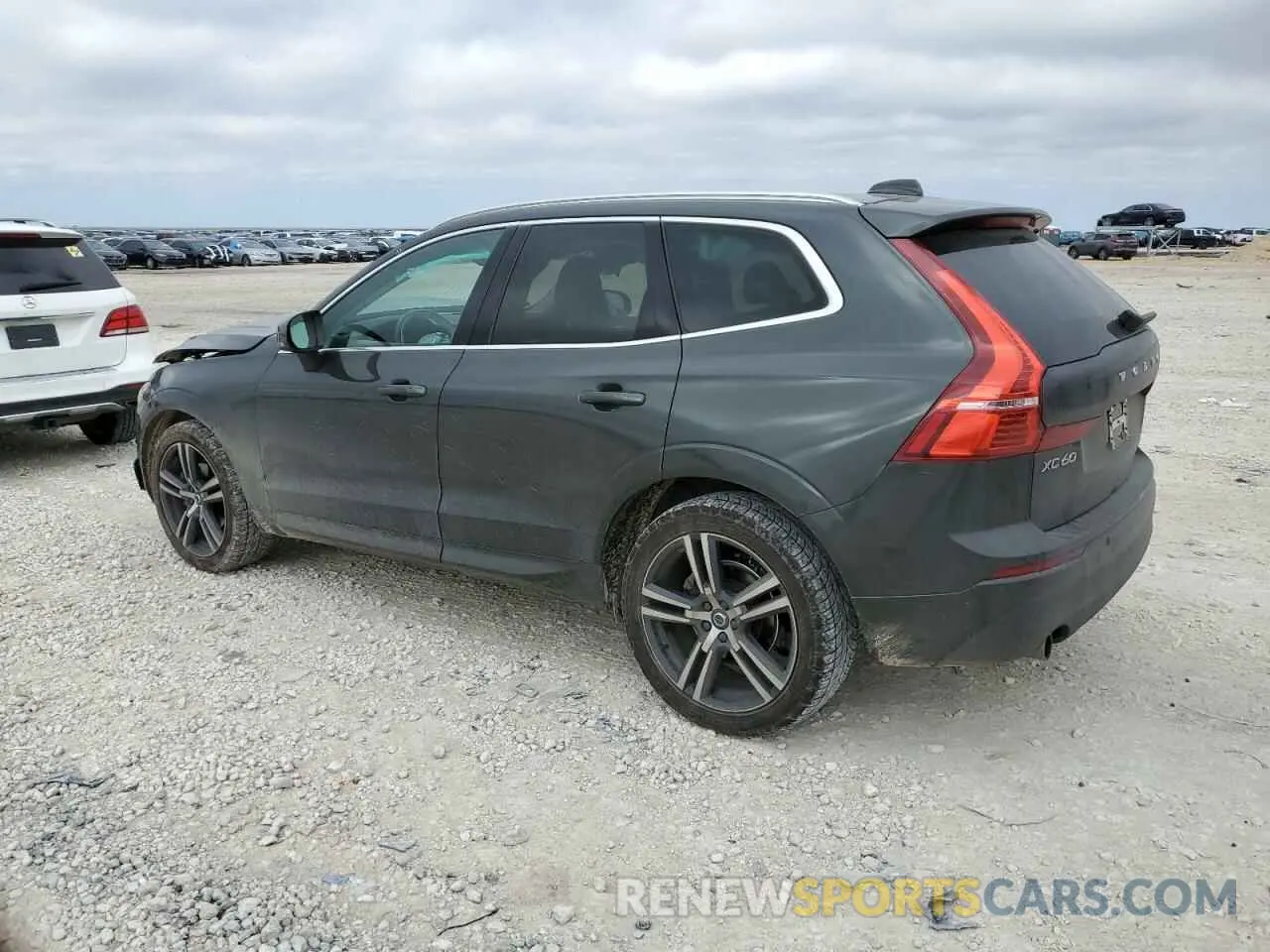 2 fotografías del automóvil dañado LYV102DK8KB235165 VOLVO XC60 2019