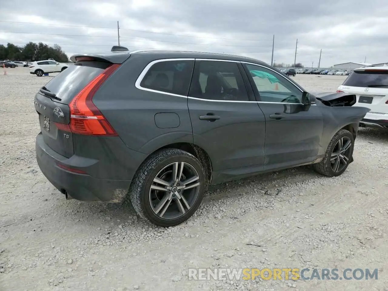 3 fotografías del automóvil dañado LYV102DK8KB235165 VOLVO XC60 2019