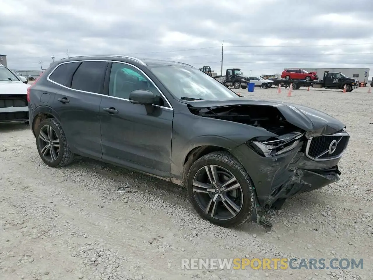 4 fotografías del automóvil dañado LYV102DK8KB235165 VOLVO XC60 2019