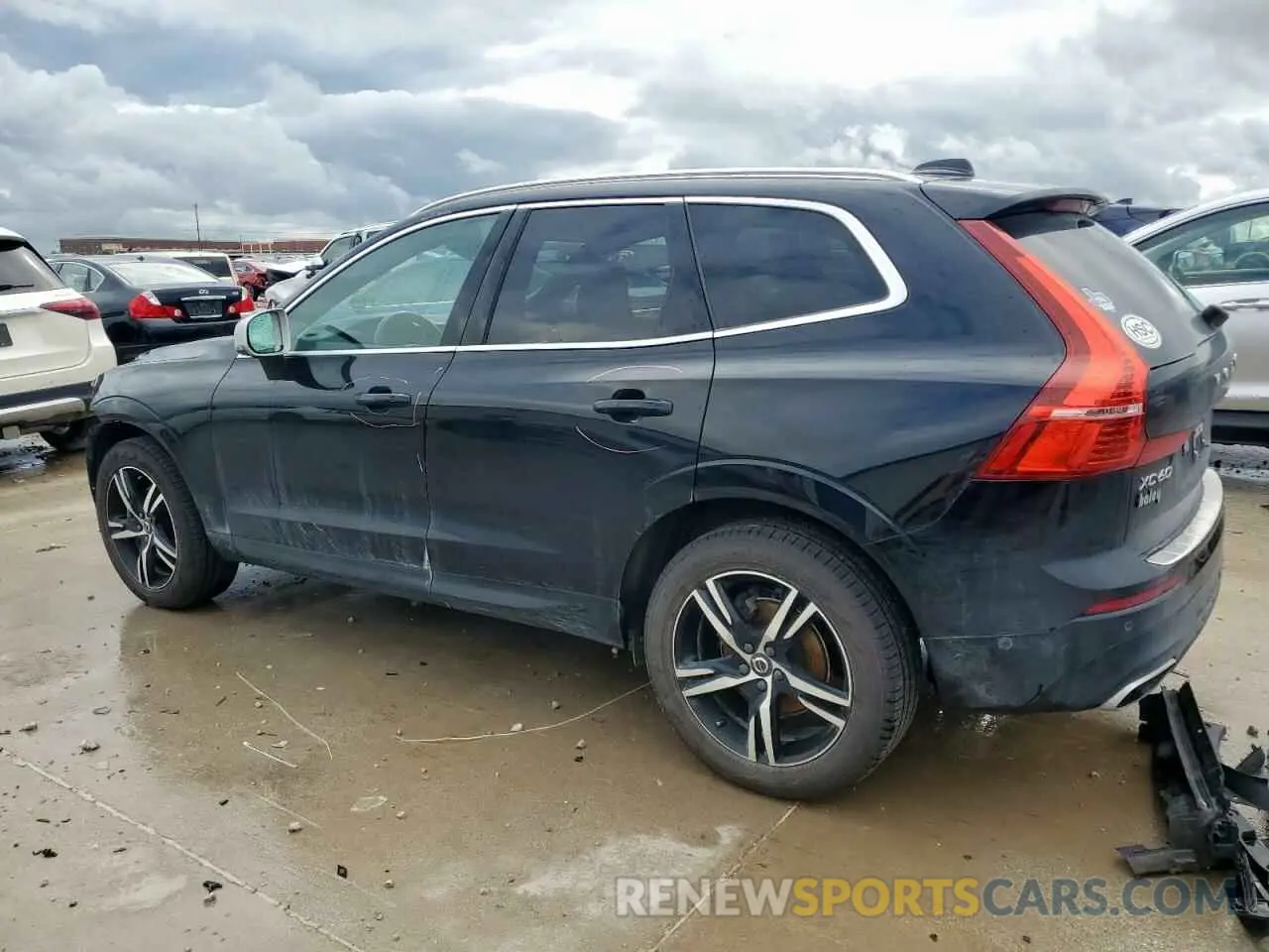 2 fotografías del automóvil dañado LYV102DM9KB230865 VOLVO XC60 2019