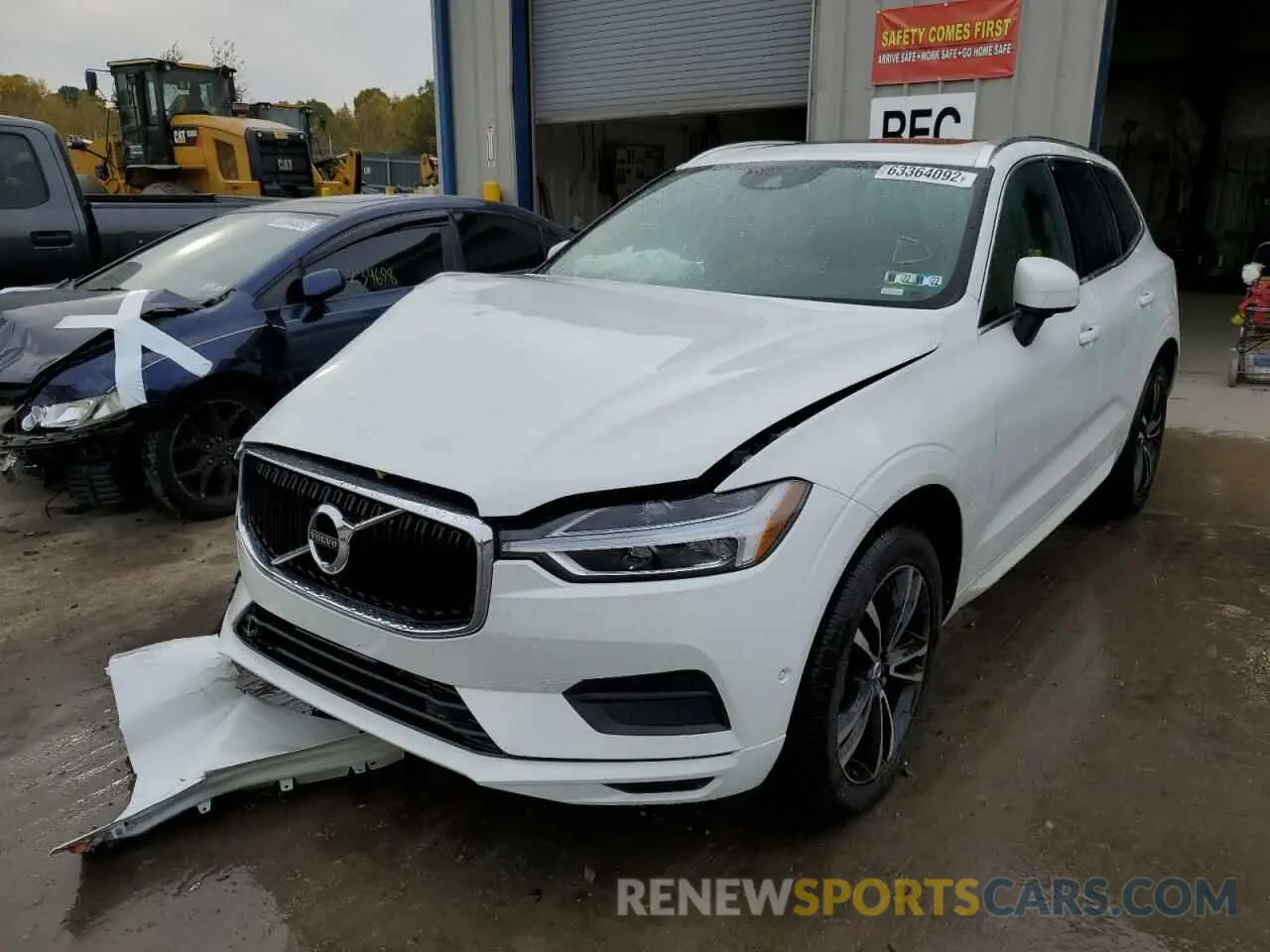 2 fotografías del automóvil dañado LYV102RK0KB200080 VOLVO XC60 2019