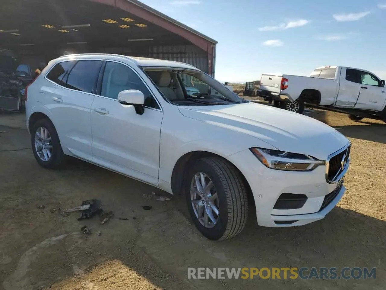 4 fotografías del automóvil dañado LYV102RK3KB382003 VOLVO XC60 2019