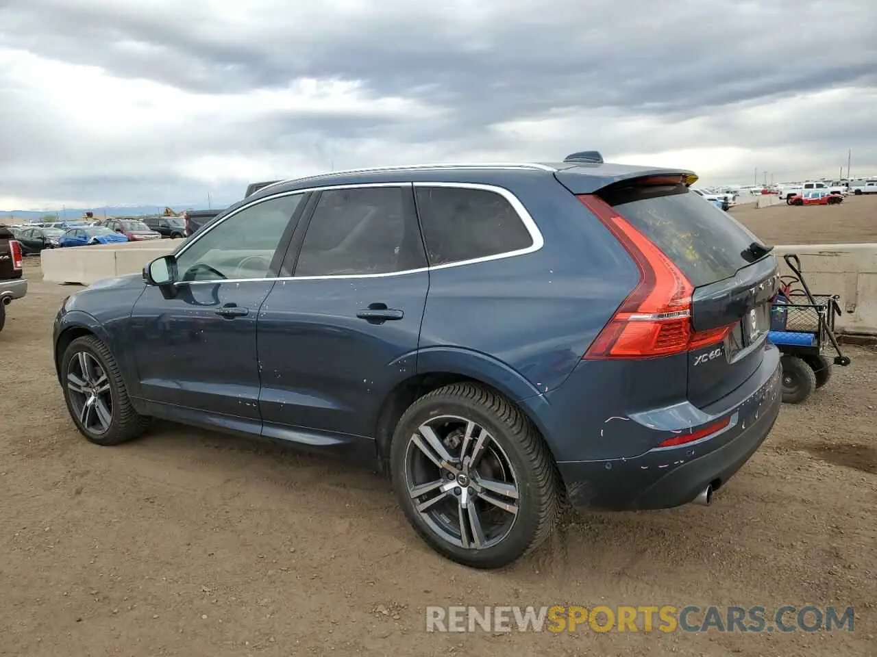 2 fotografías del automóvil dañado LYV102RK4KB227606 VOLVO XC60 2019