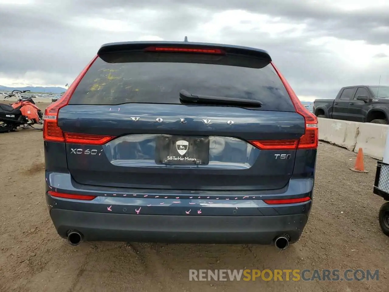 6 fotografías del automóvil dañado LYV102RK4KB227606 VOLVO XC60 2019