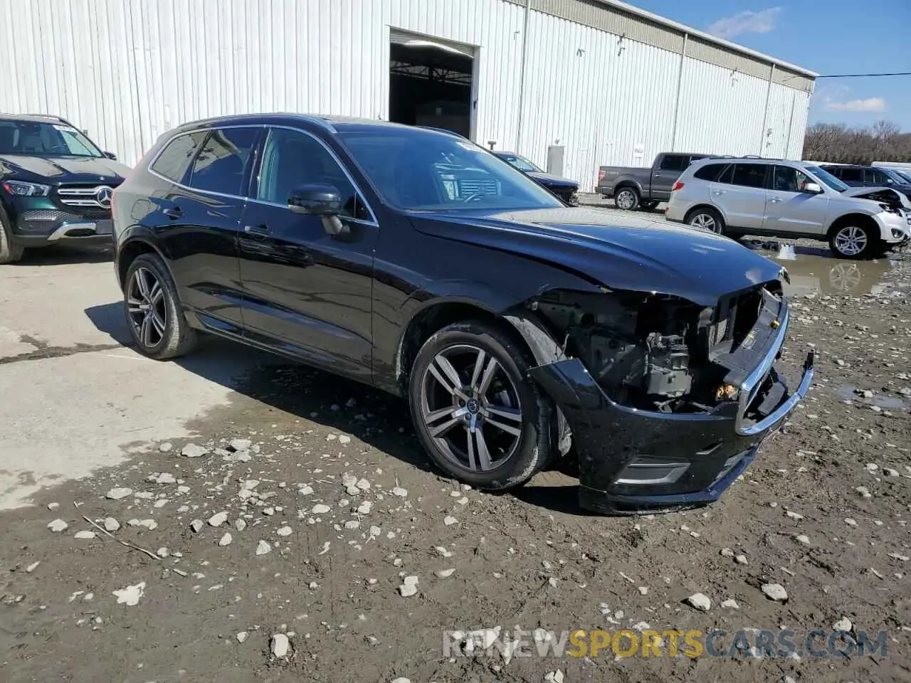 4 fotografías del automóvil dañado LYV102RK7KB284169 VOLVO XC60 2019