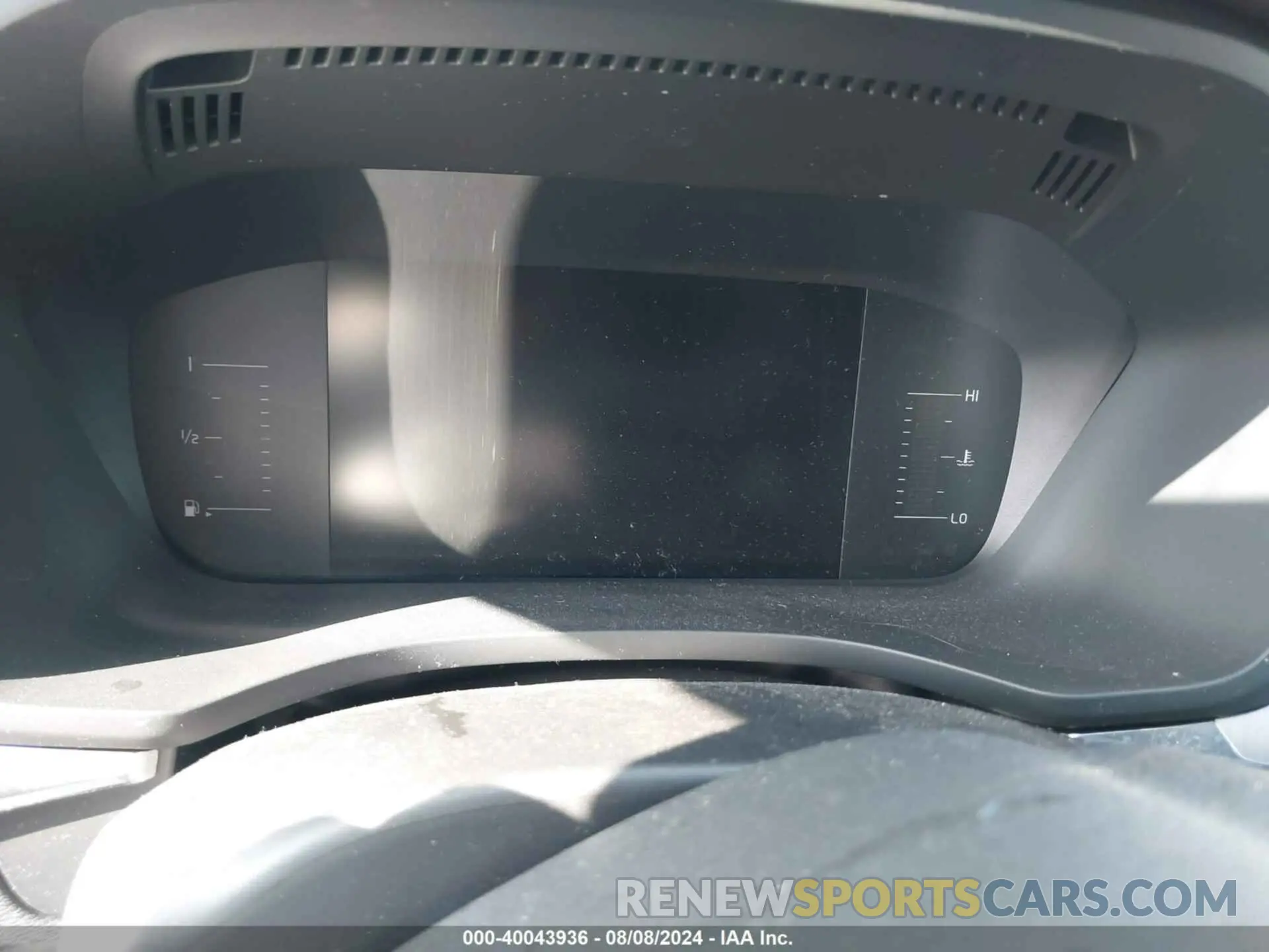 14 fotografías del automóvil dañado LYV102RK7KB349540 VOLVO XC60 2019