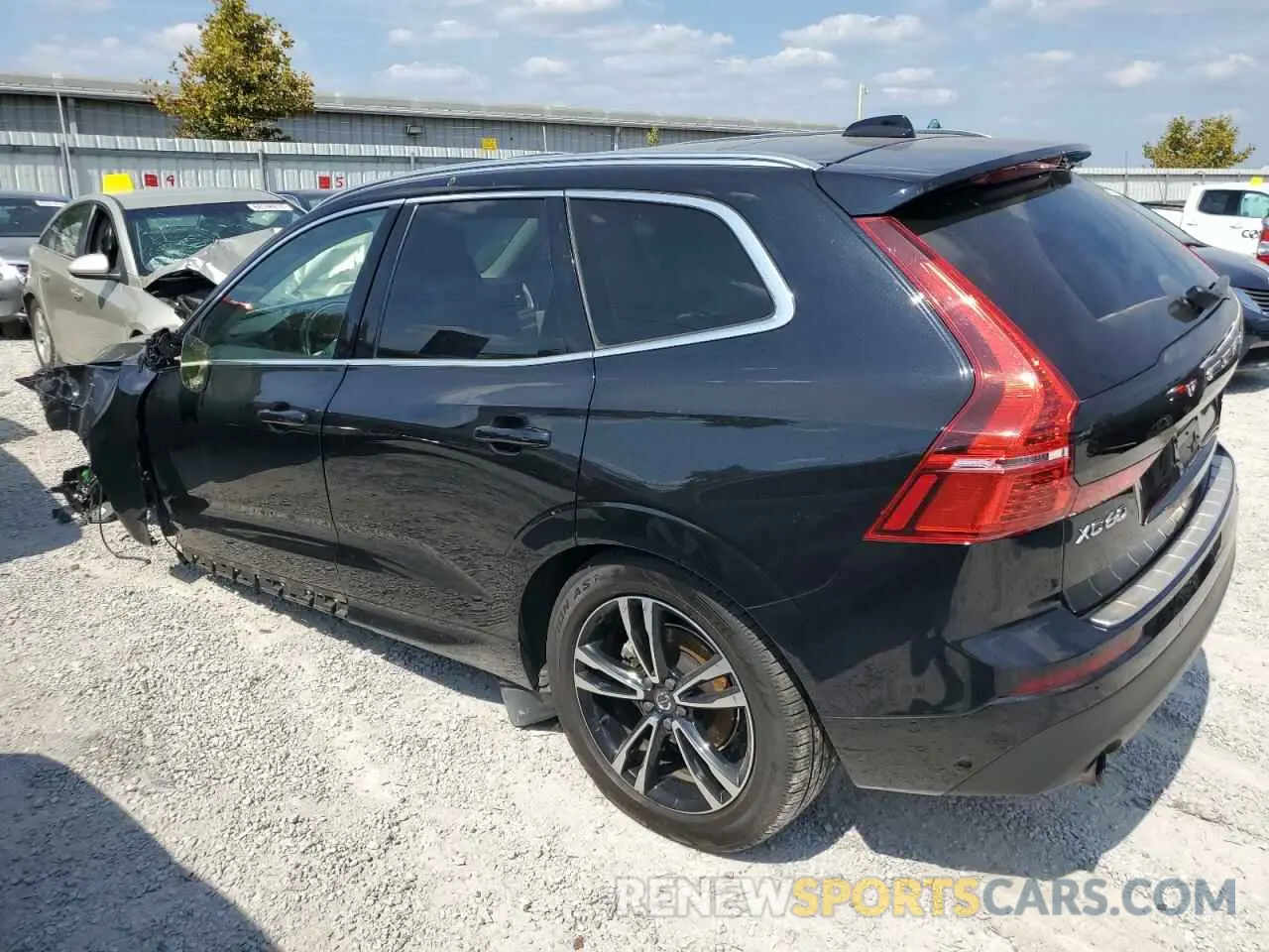 2 fotografías del automóvil dañado LYV102RK9KB358143 VOLVO XC60 2019
