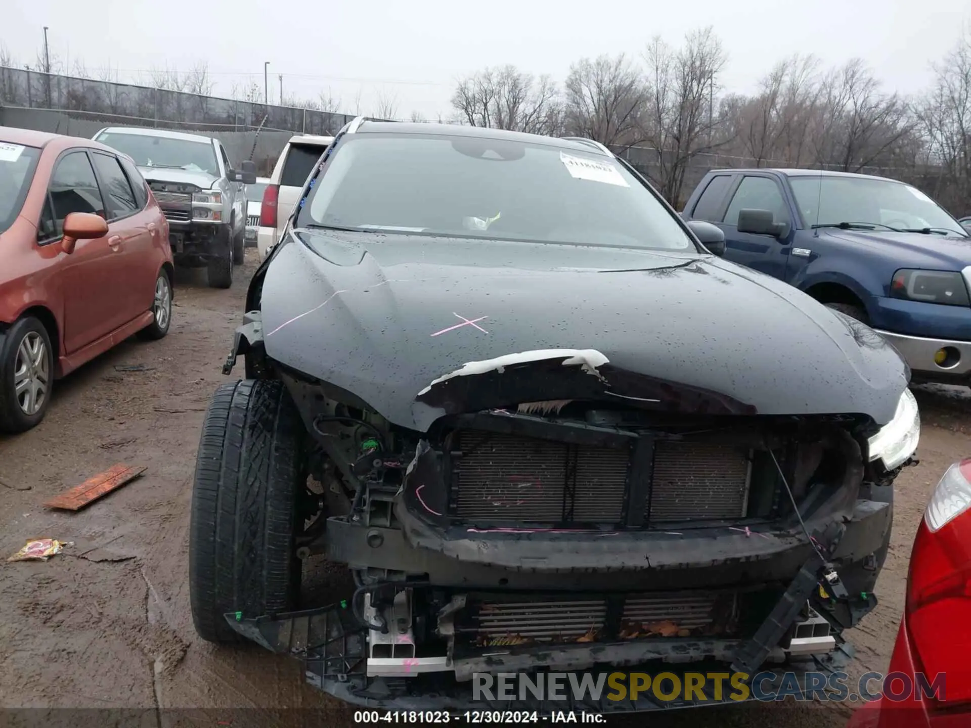 12 fotografías del automóvil dañado LYV102RL0KB326786 VOLVO XC60 2019