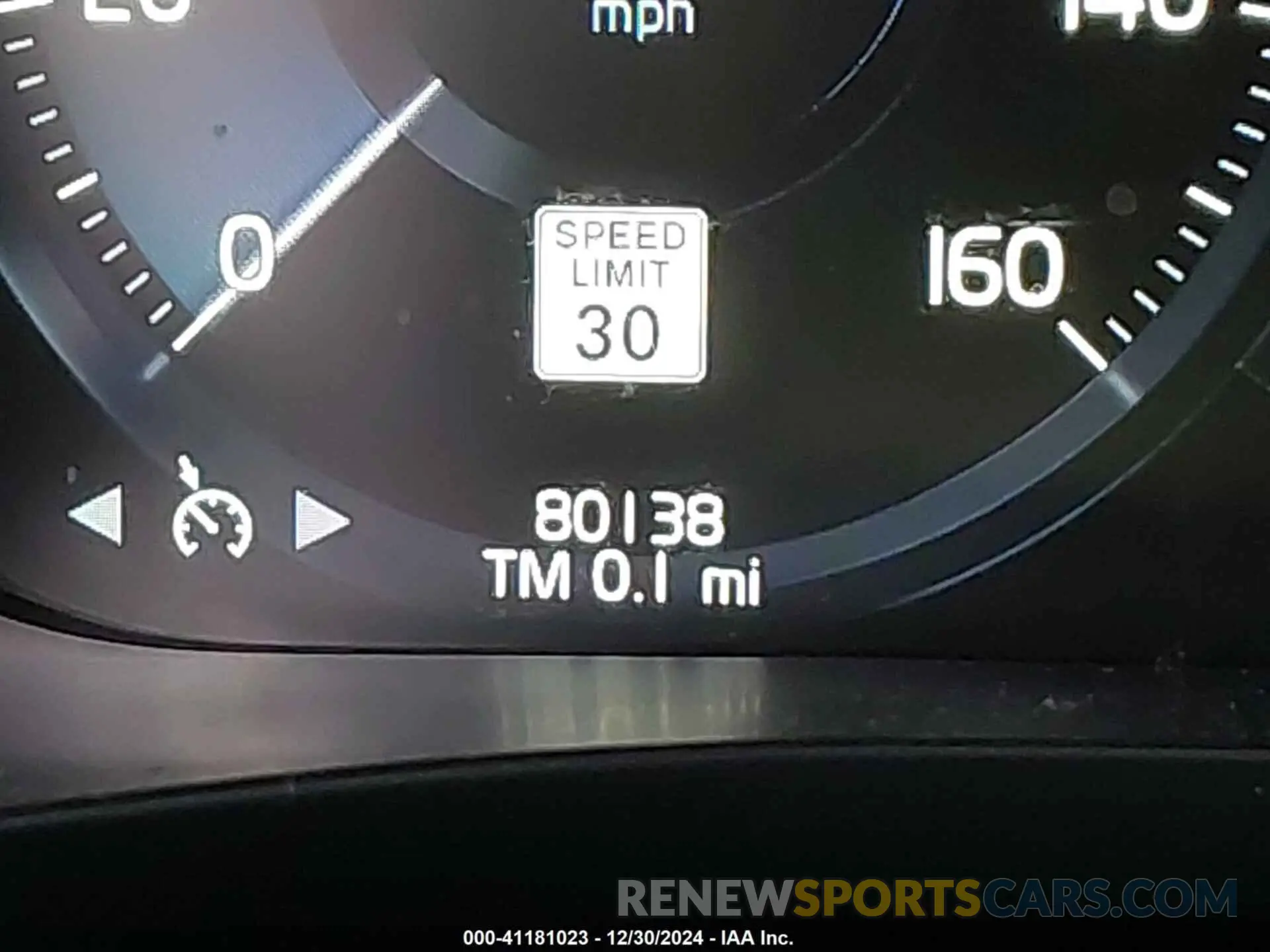 15 fotografías del automóvil dañado LYV102RL0KB326786 VOLVO XC60 2019
