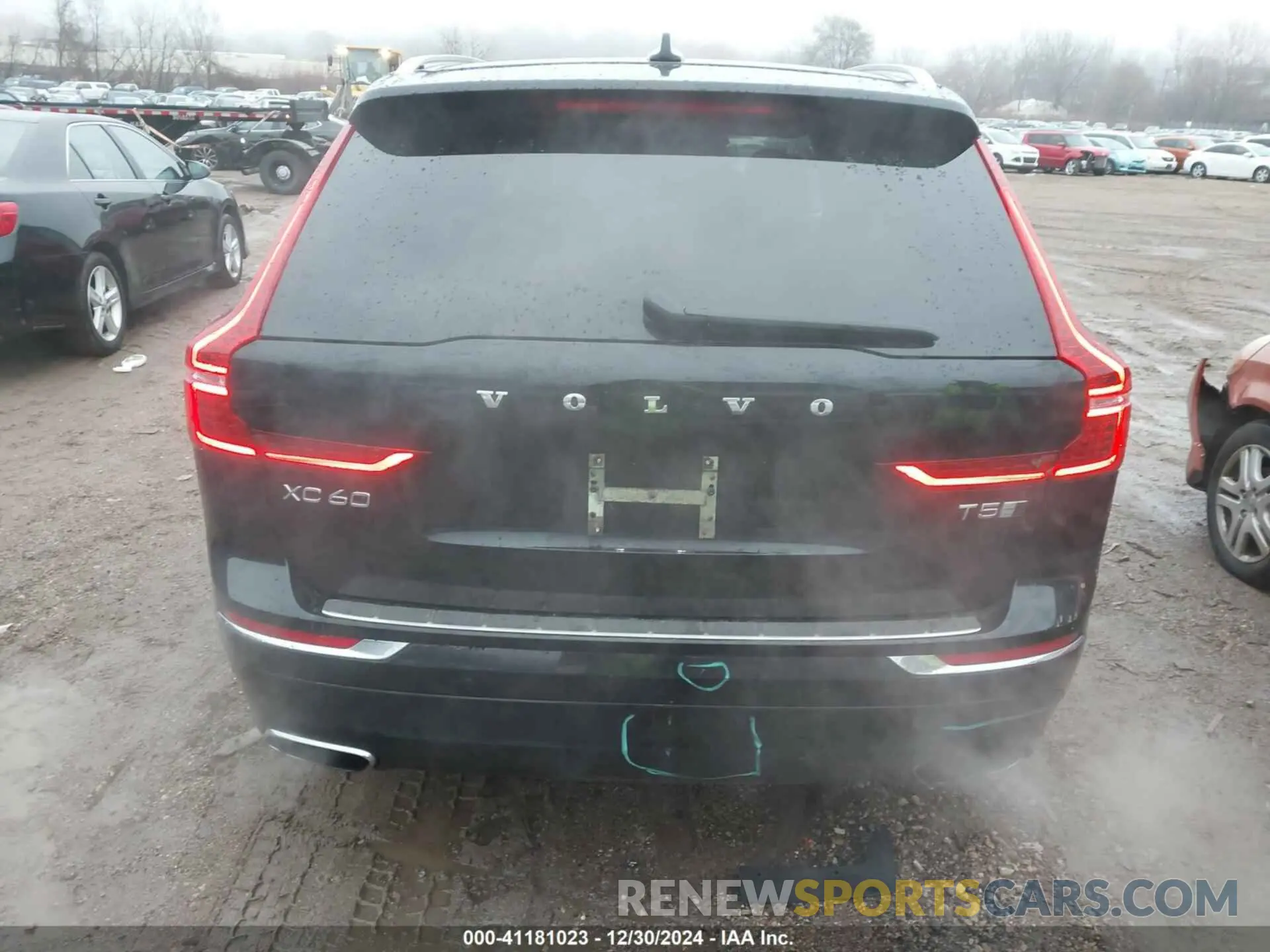 16 fotografías del automóvil dañado LYV102RL0KB326786 VOLVO XC60 2019