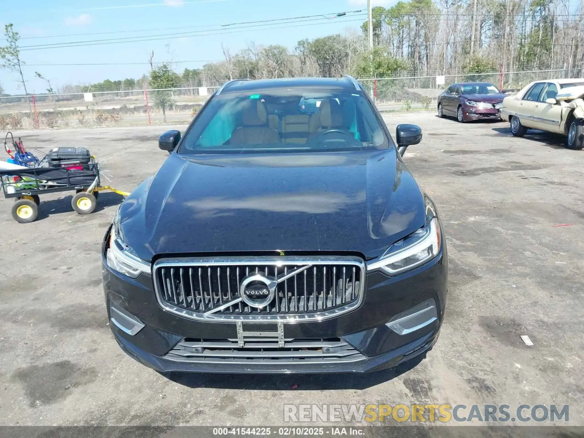 12 fotografías del automóvil dañado LYV102RL3KB184885 VOLVO XC60 2019