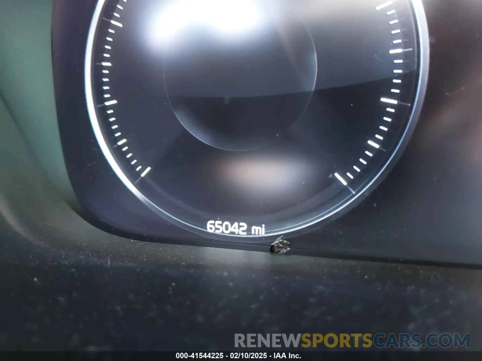 15 fotografías del automóvil dañado LYV102RL3KB184885 VOLVO XC60 2019