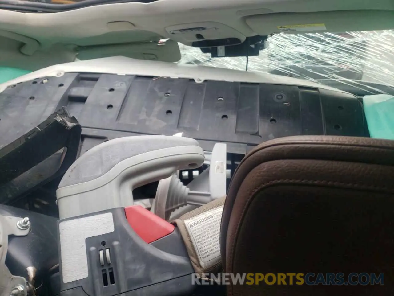 12 fotografías del automóvil dañado LYV102RL4KB237691 VOLVO XC60 2019