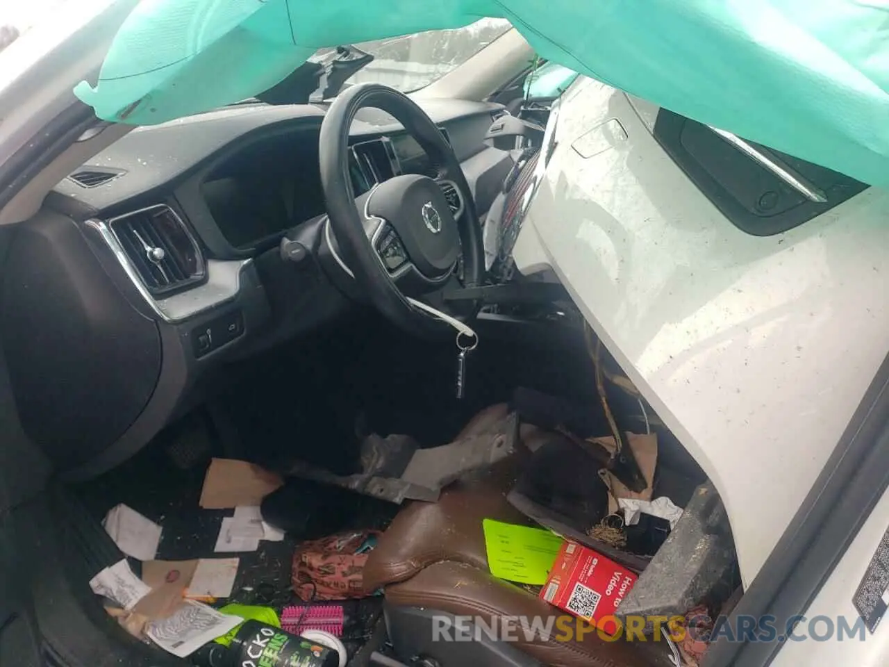 7 fotografías del automóvil dañado LYV102RL4KB237691 VOLVO XC60 2019