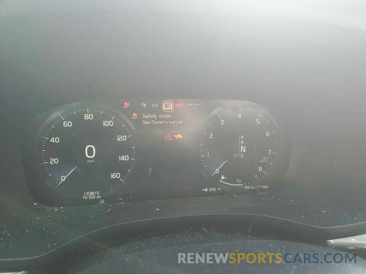 9 fotografías del automóvil dañado LYV102RL4KB237691 VOLVO XC60 2019