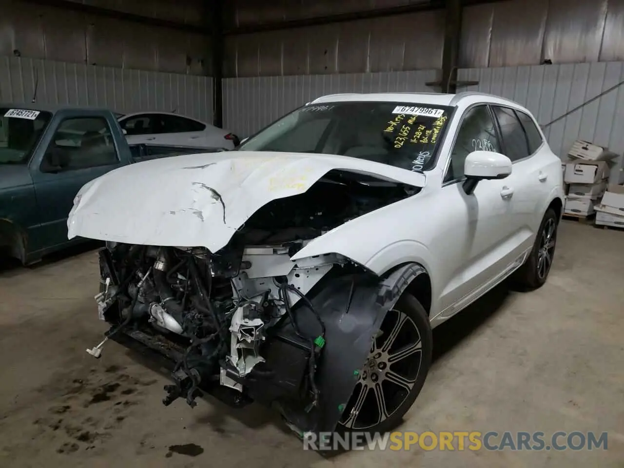2 fotografías del automóvil dañado LYV102RL4KB306069 VOLVO XC60 2019