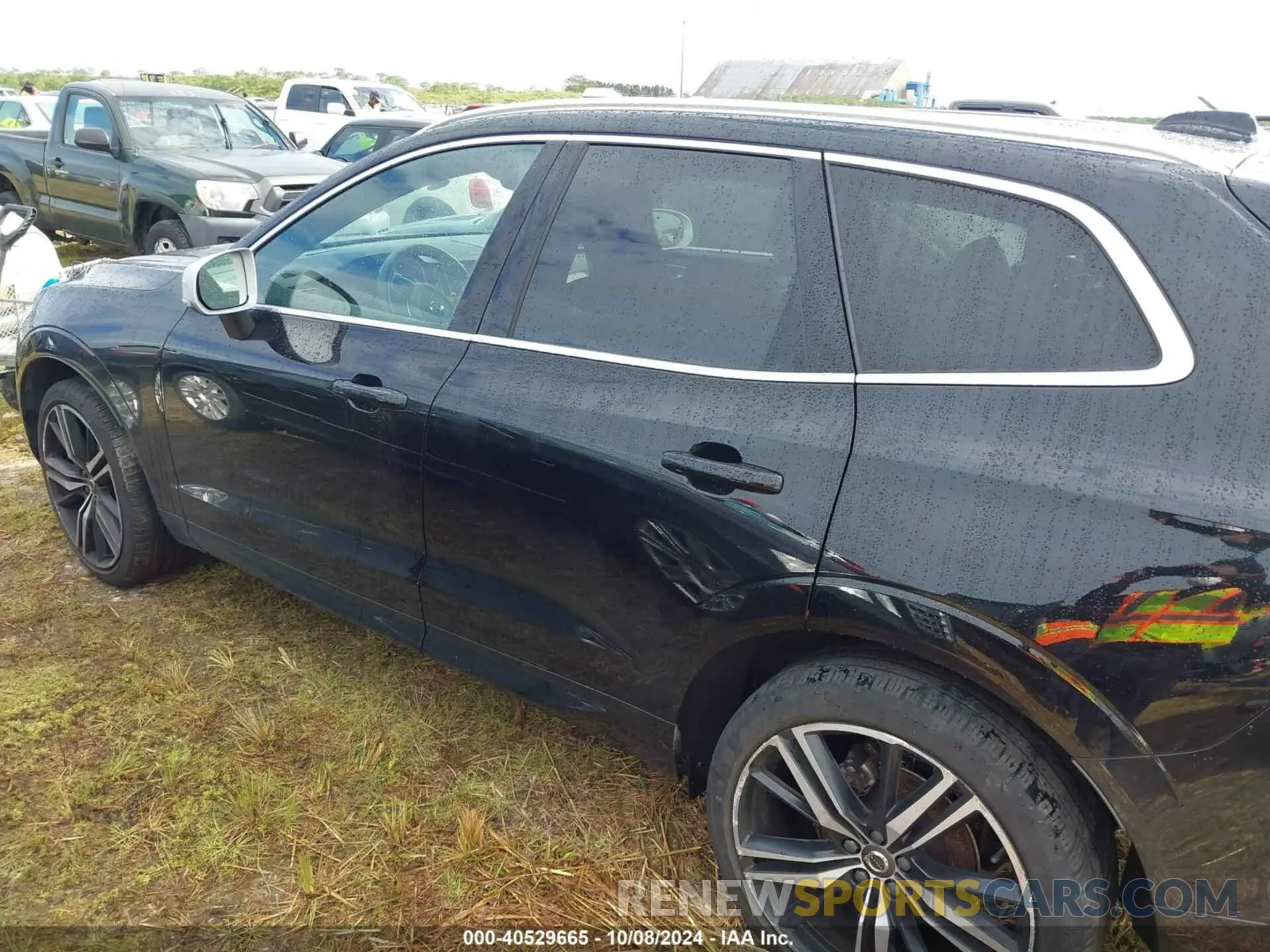 6 fotografías del automóvil dañado LYV102RM4KB282963 VOLVO XC60 2019